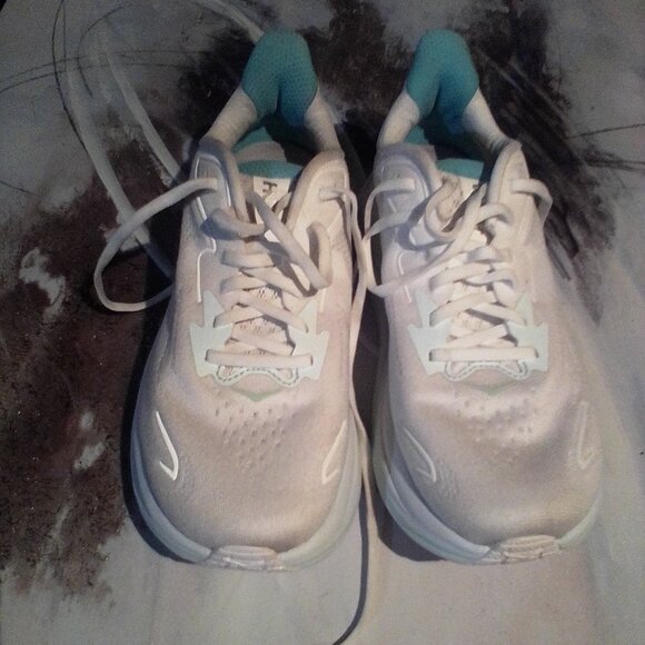 Hoka women's sneakers - Picture 2 of 4